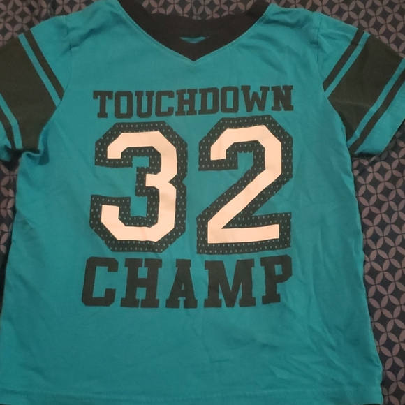 Boys 5T Tshirt bundle - Picture 2 of 7